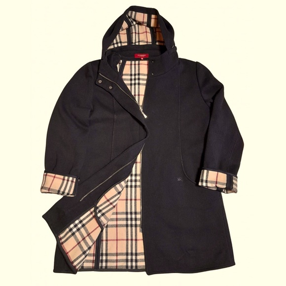 Burberry 🚫SOLD SOLD SOLD 🚫 - Picture 1 of 10